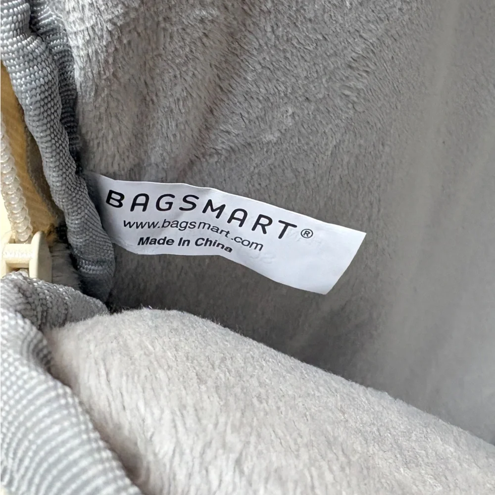 Bagsmart Cream Puffy Laptop Bag